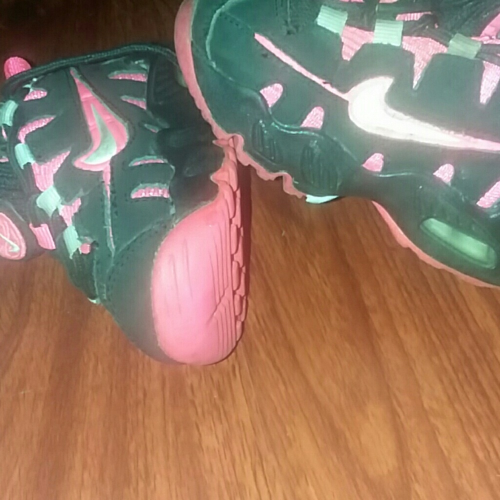 Sneakers - Picture 3 of 3